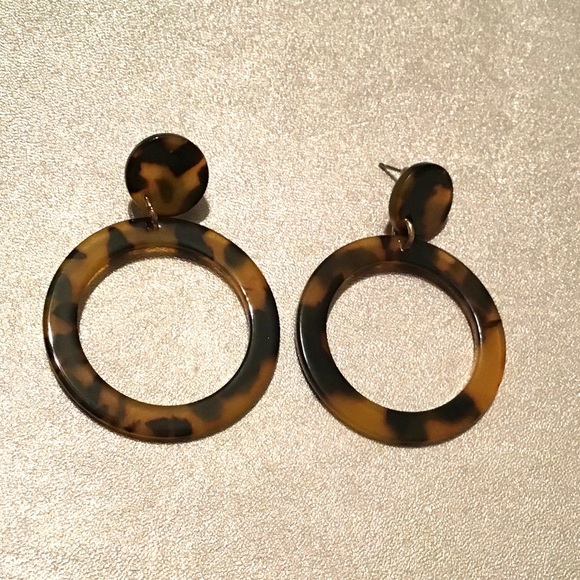 Tortoise Shell Earrings 💕 - Picture 1 of 2